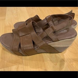 Antelope Wedge Sandals